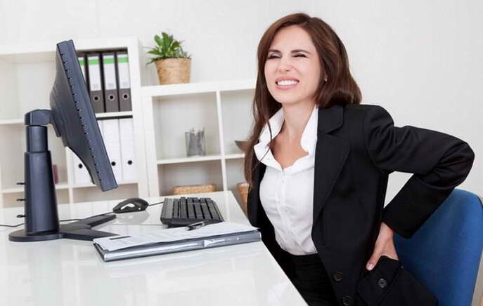 rugpijn als gevolg van thoracale osteochondrose